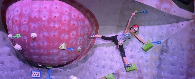 Julia de la Paz at So iLL Showdown