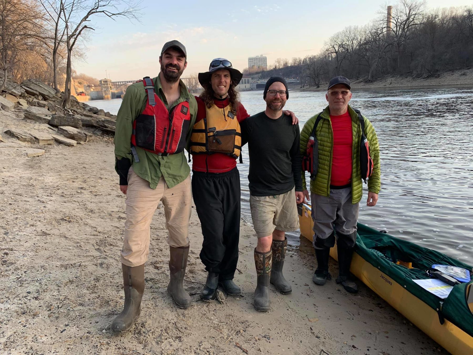 Fastest time to row the Mississippi Rivr by a Team