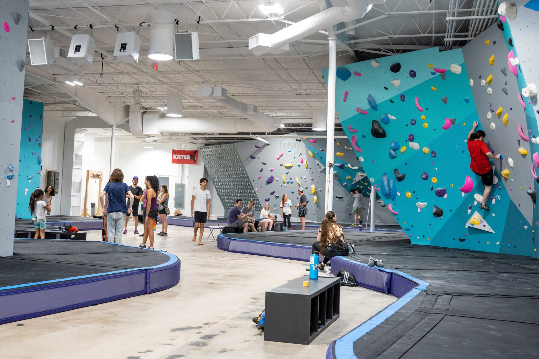 CoMo Rocks climbing gym