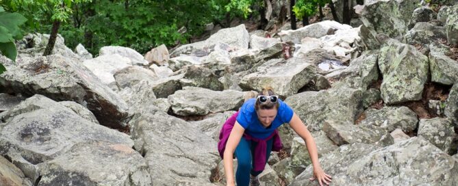Scrambling up Pinnacle Mountain in Arkansas