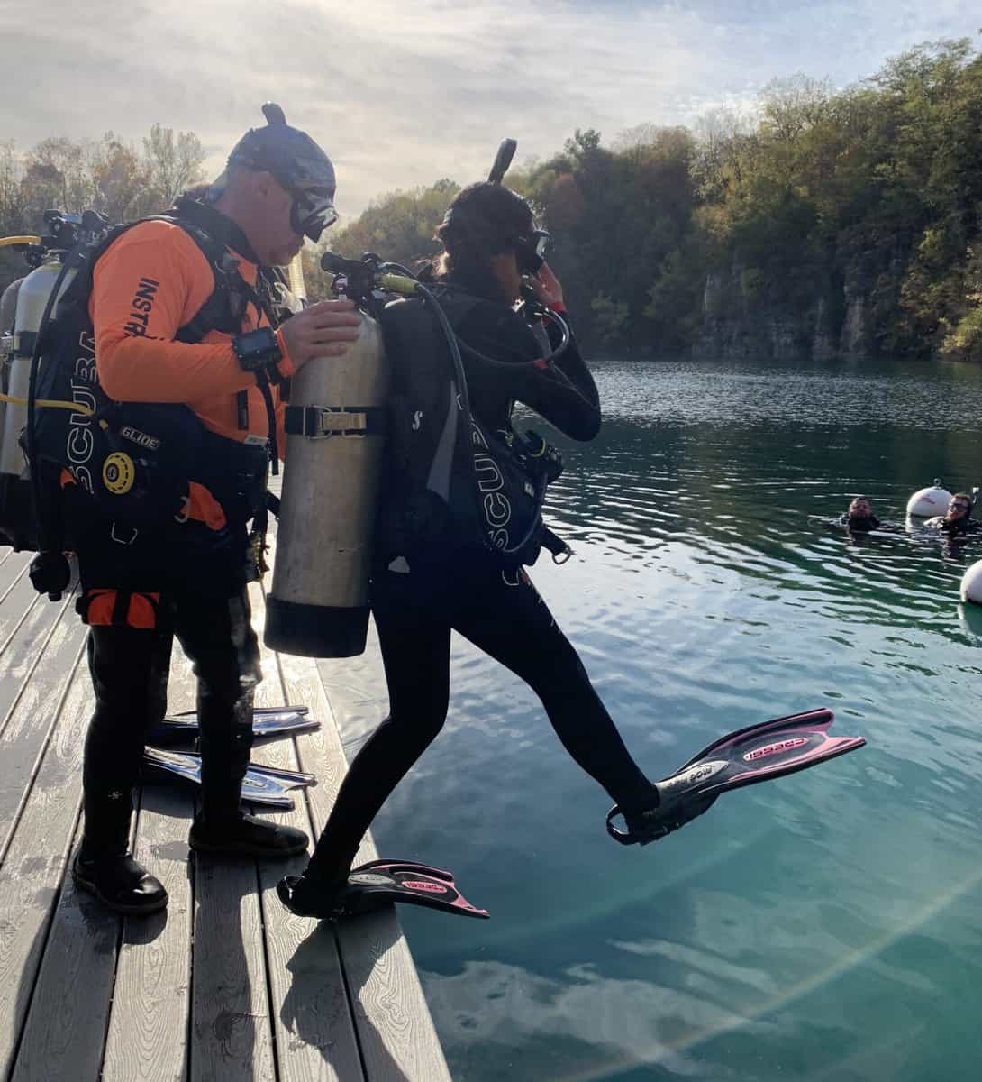 Stepping in a Mermet Springs. (Y-kiki Divers)